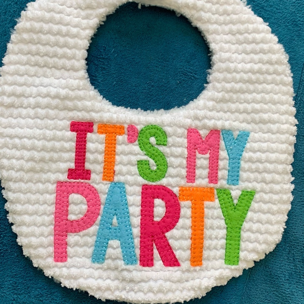 NWOT Mudpie birthday bib